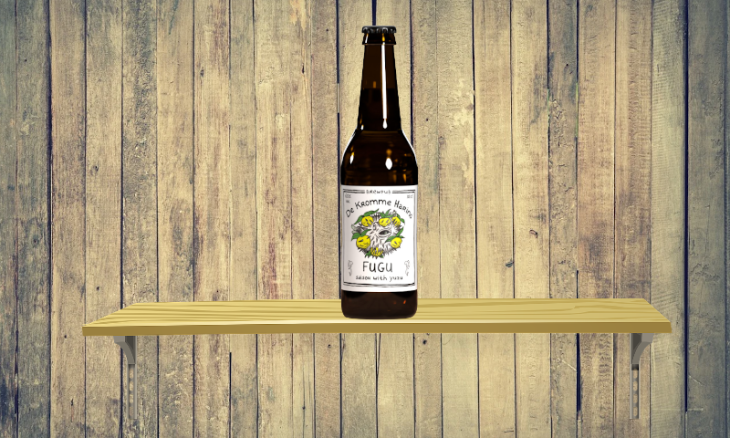 Fugu Saison flesje op een plank